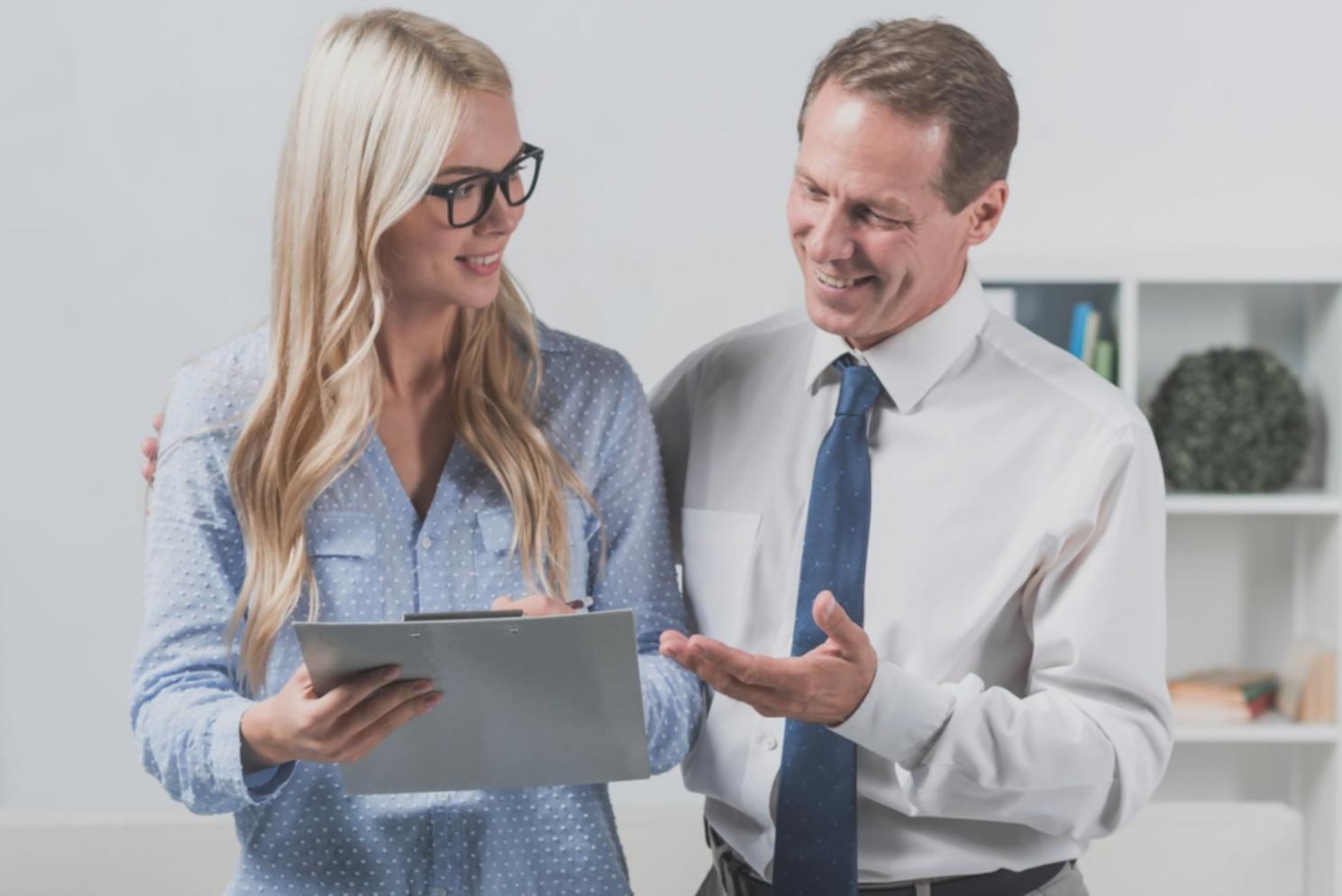 Sesi workshop psikologi trading dengan peserta yang aktif berdiskusi